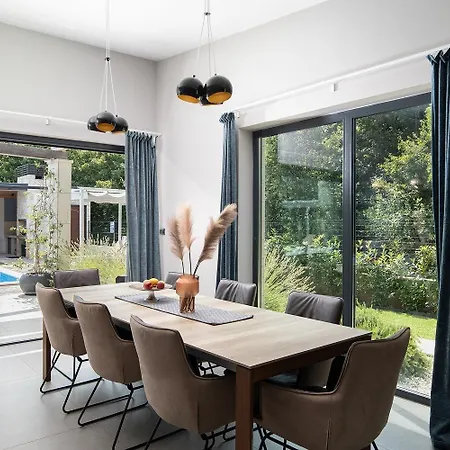 Mit Privatpool Fuer 10 Personen Ca 200 Qm In Sisan, Istrien Suedkueste Von Istrien Holiday home